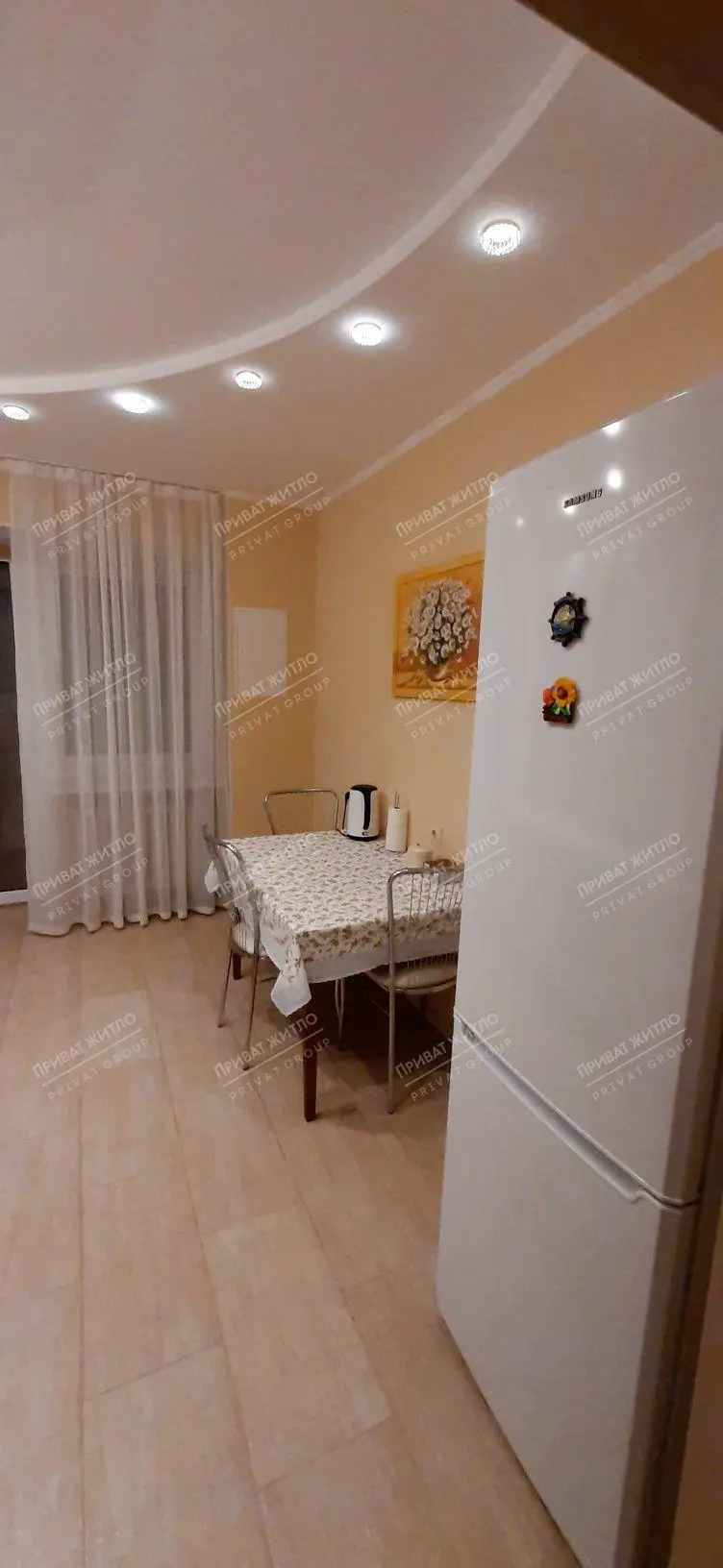 Продаж трикімнатної квартири в Розсошенцях