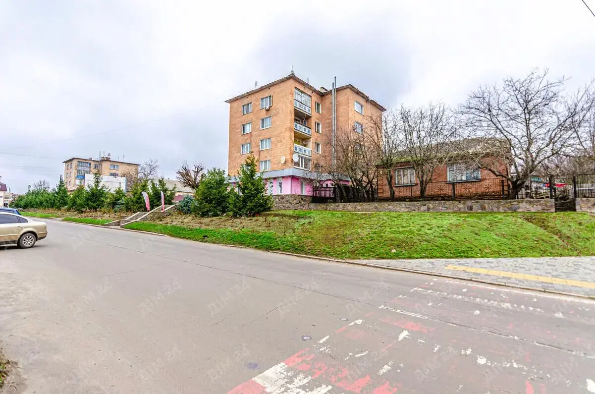 Нові Санжари. Ідеальна локація під комерцію.