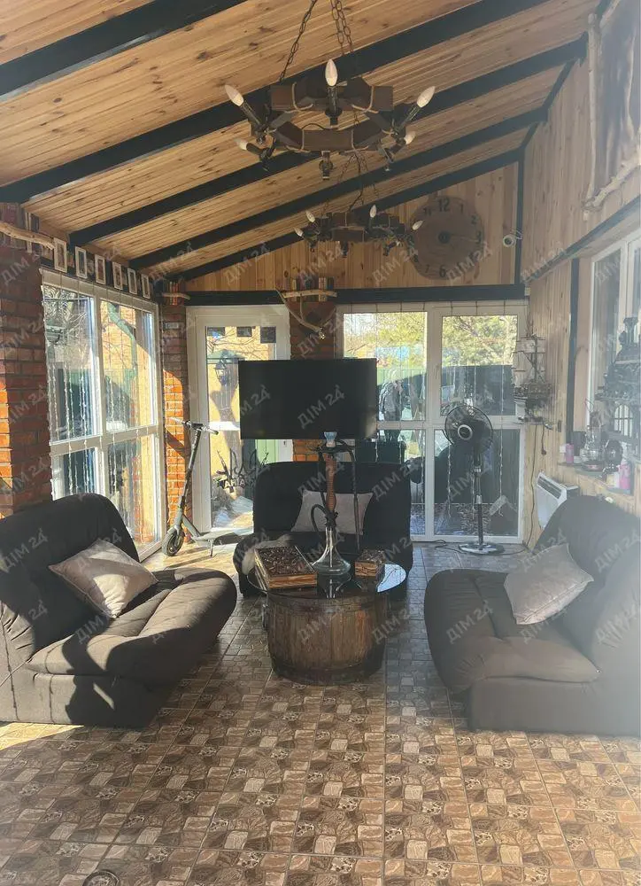 Шикарний будинок у Нових Санжарах