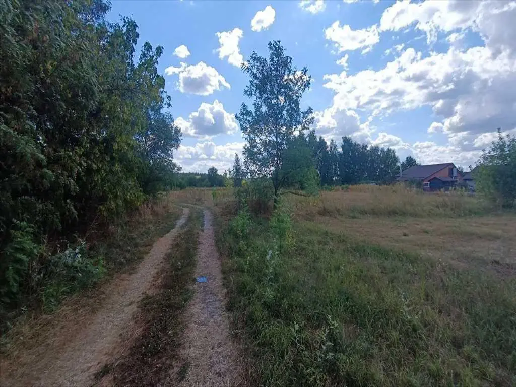 Ділянка в центрі с.Микільське.