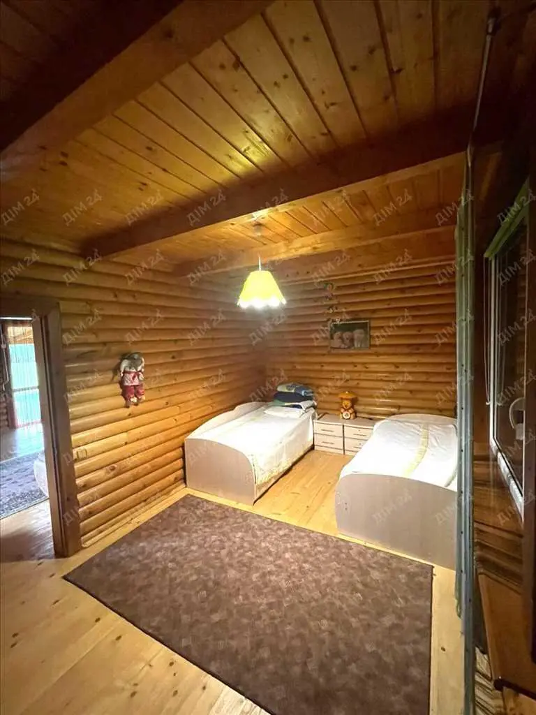 Унікальний будинок із зрубу в передмісті Полтави (Клюшники)