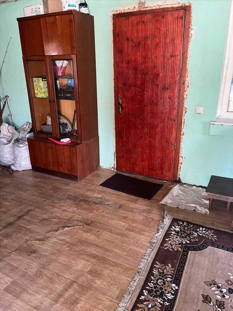 Частина будинку в передмісті!