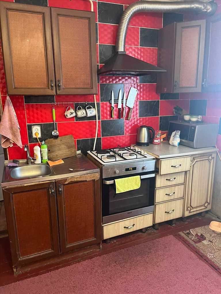 Частина будинку в передмісті!