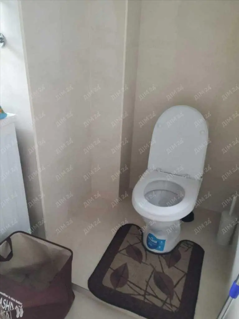 Квартира з автономним опаленням в центральній частині міста.