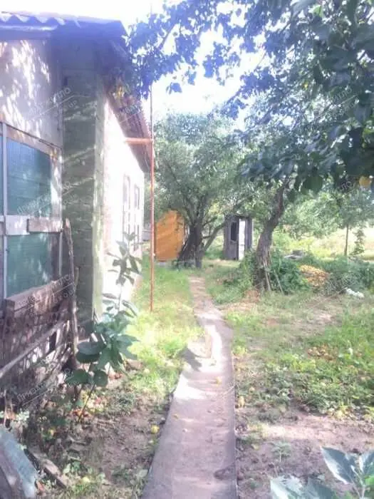 Бюджетний будинок в 4 км від міста.