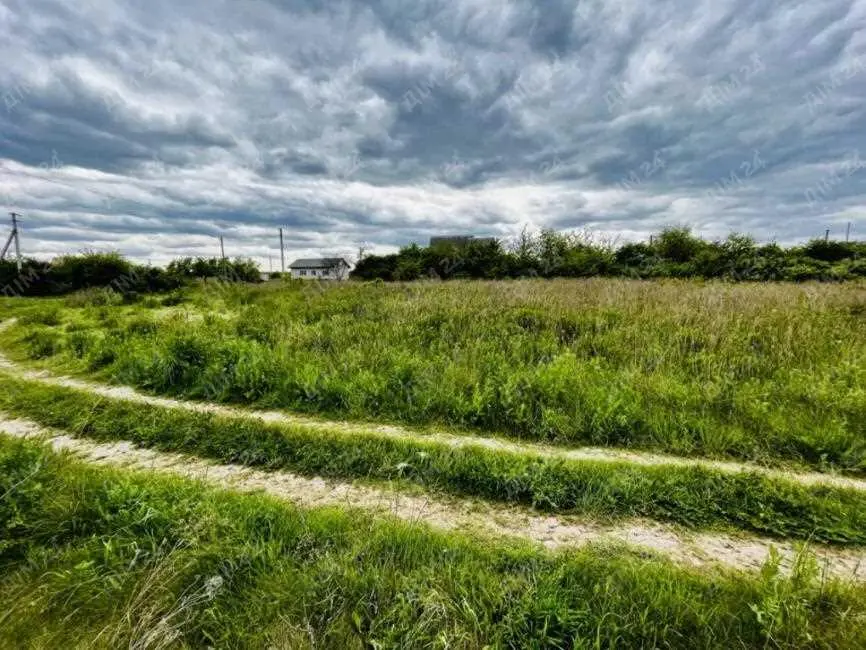 Ділянка під забудову