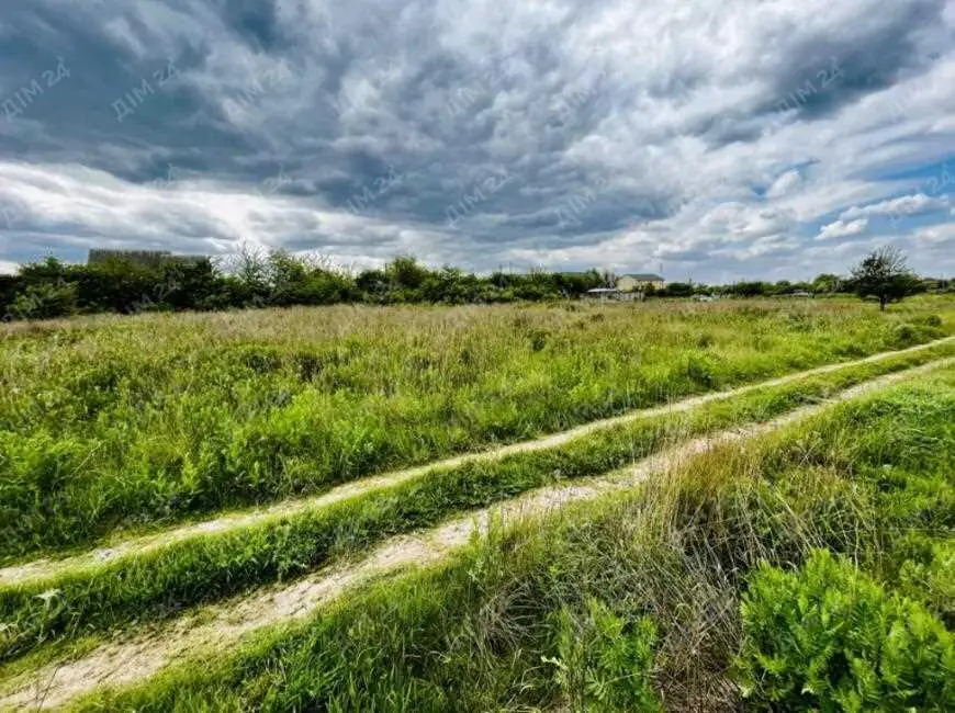 Ділянка під забудову