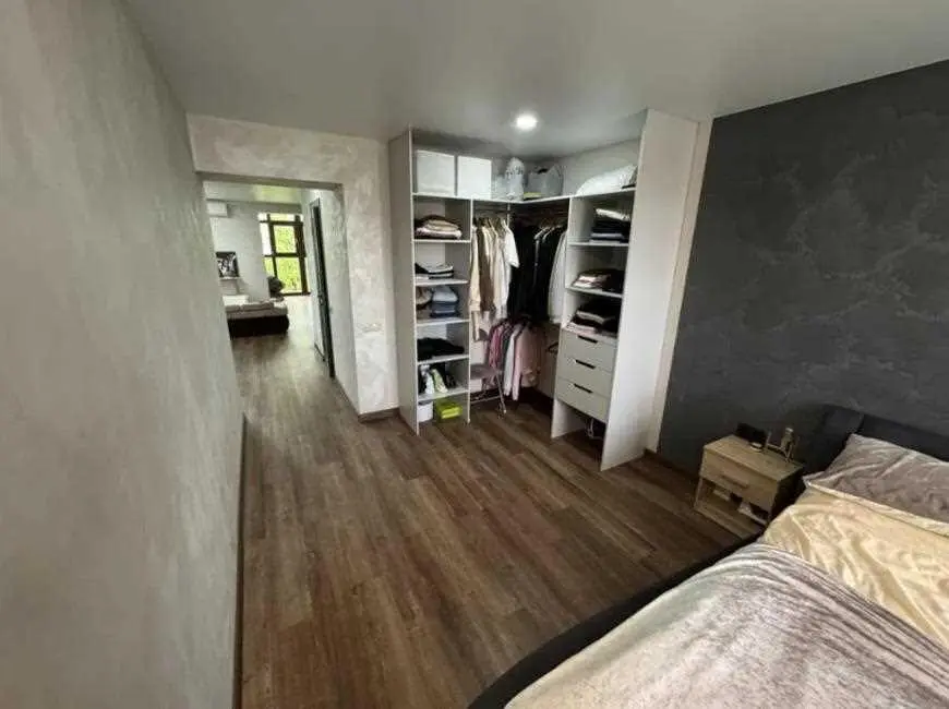 Двокімнатна квартира в центрі міста!