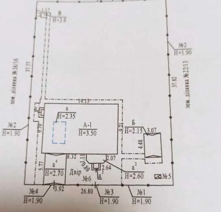 Просторий будинок в тихому місці