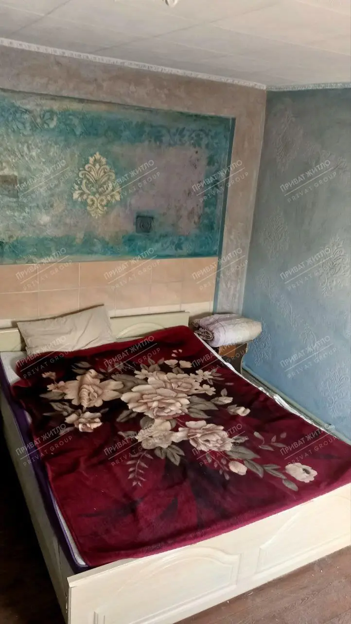 Окремий будинок зі зручностями  у Вакуленцях