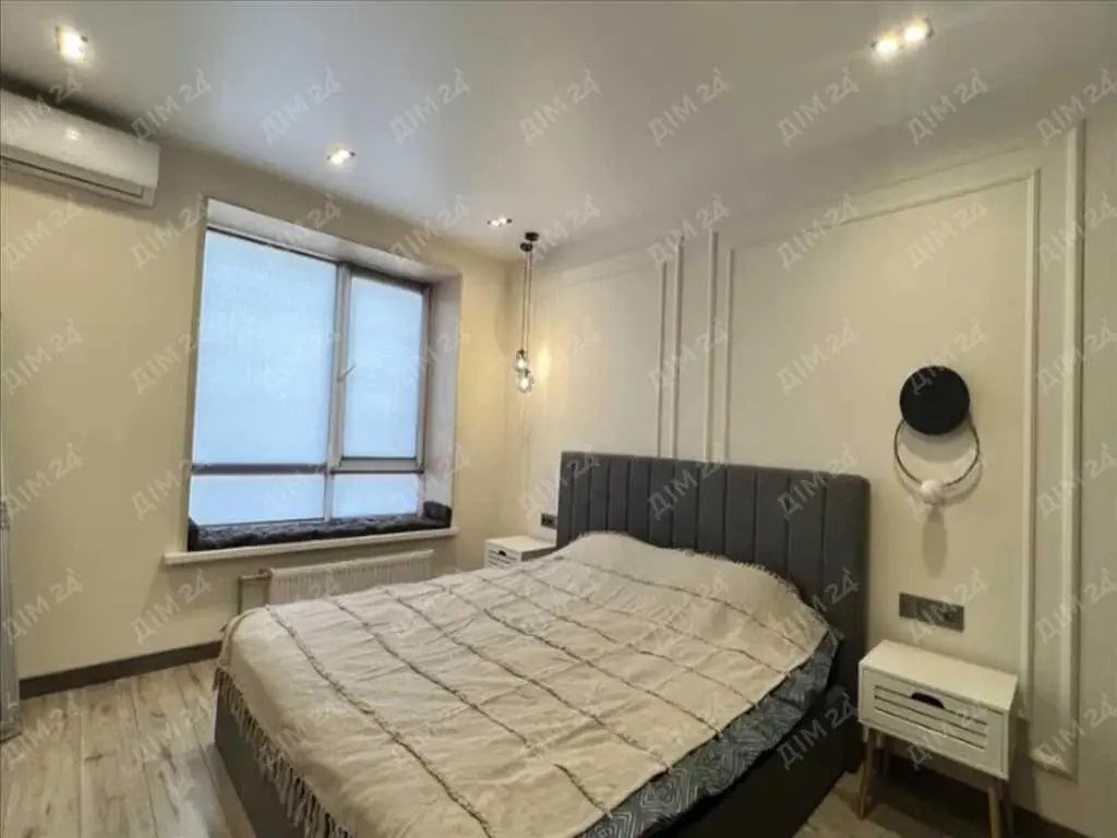 Двокімнатна квартира з авторським ремонтом