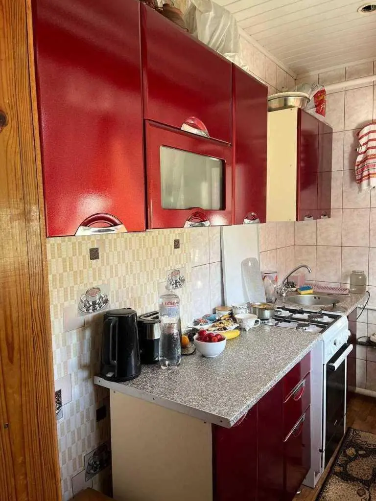 Окремий будинок поблизу площі Зигіна!