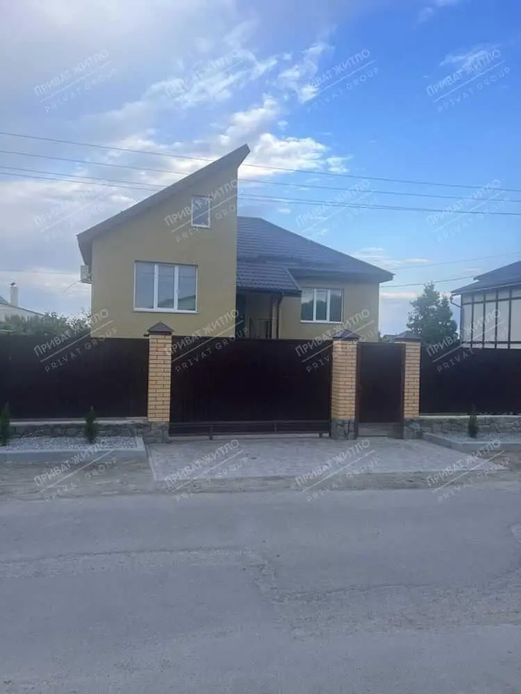 Нови будинок після ремонту в Полтаві. 