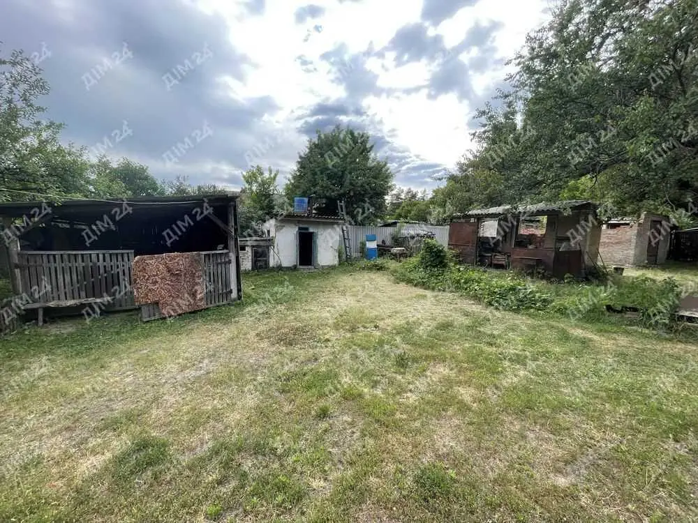 Житло у передмісті.