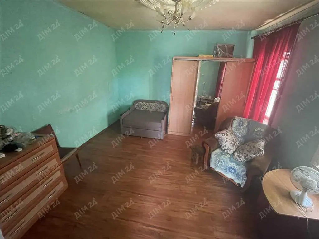 Житло у передмісті.