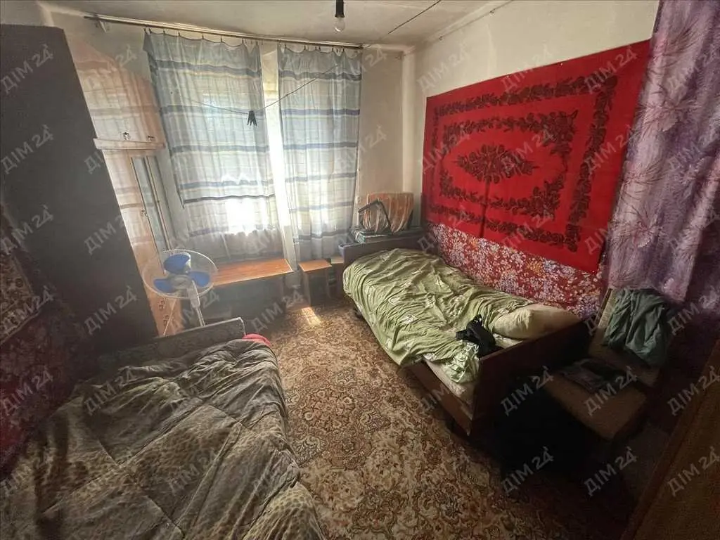 Житло у передмісті.