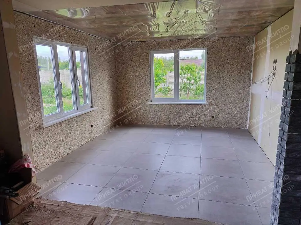 Новий сучасний будинок. Район Браїлки. 