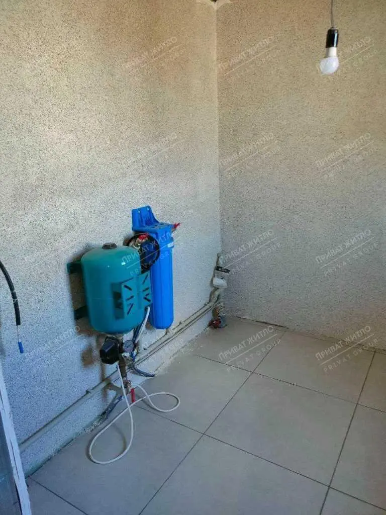 Новий сучасний будинок. Район Браїлки. 