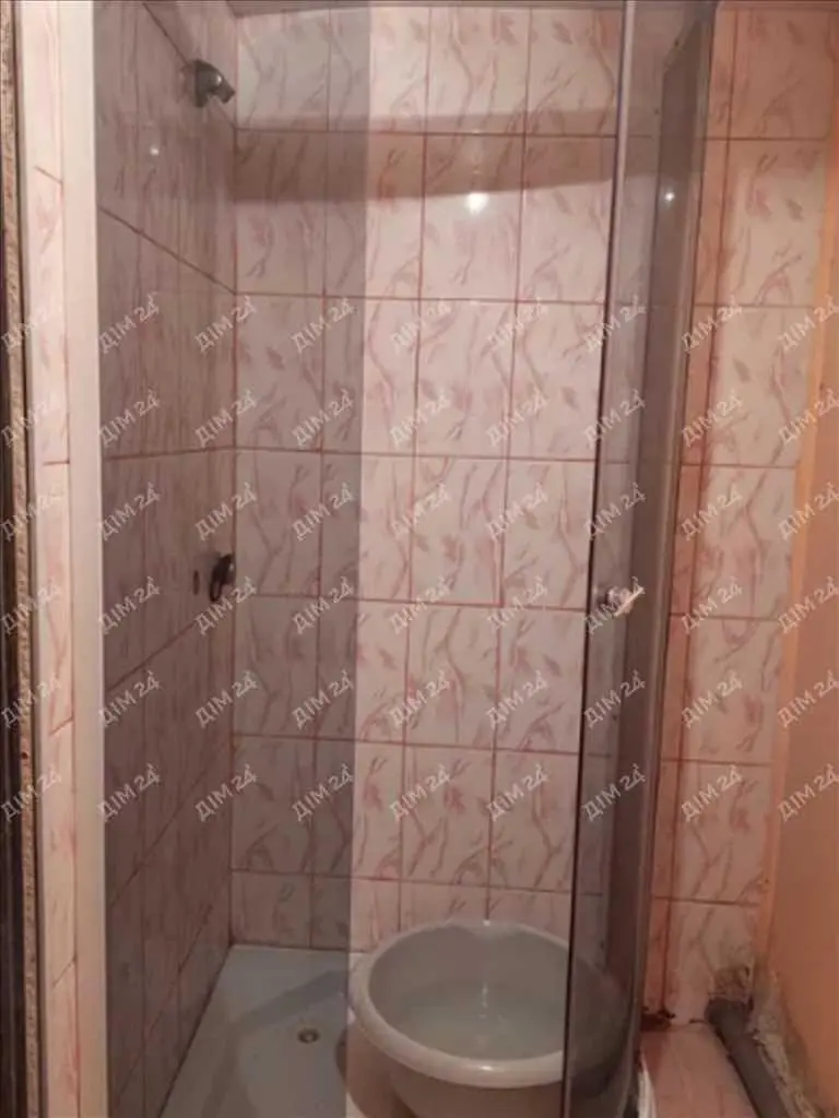 Продаж будинку в Малому Тростянці з великою земельною ділянкою