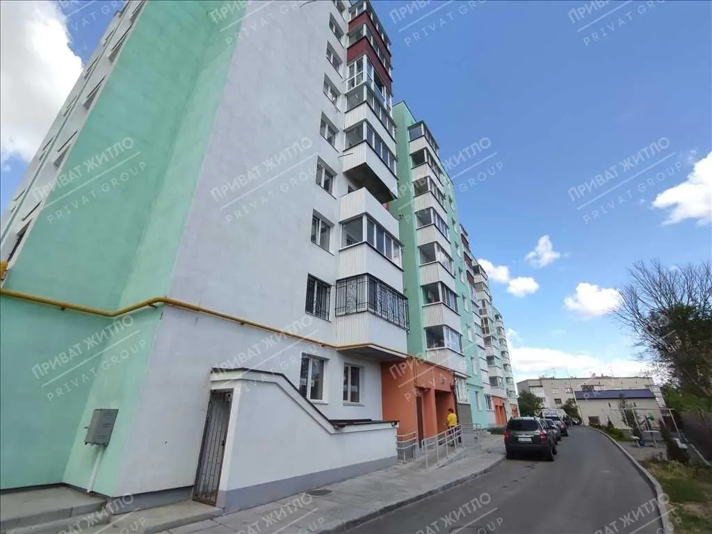 Двокімнатна квартира в центрі.