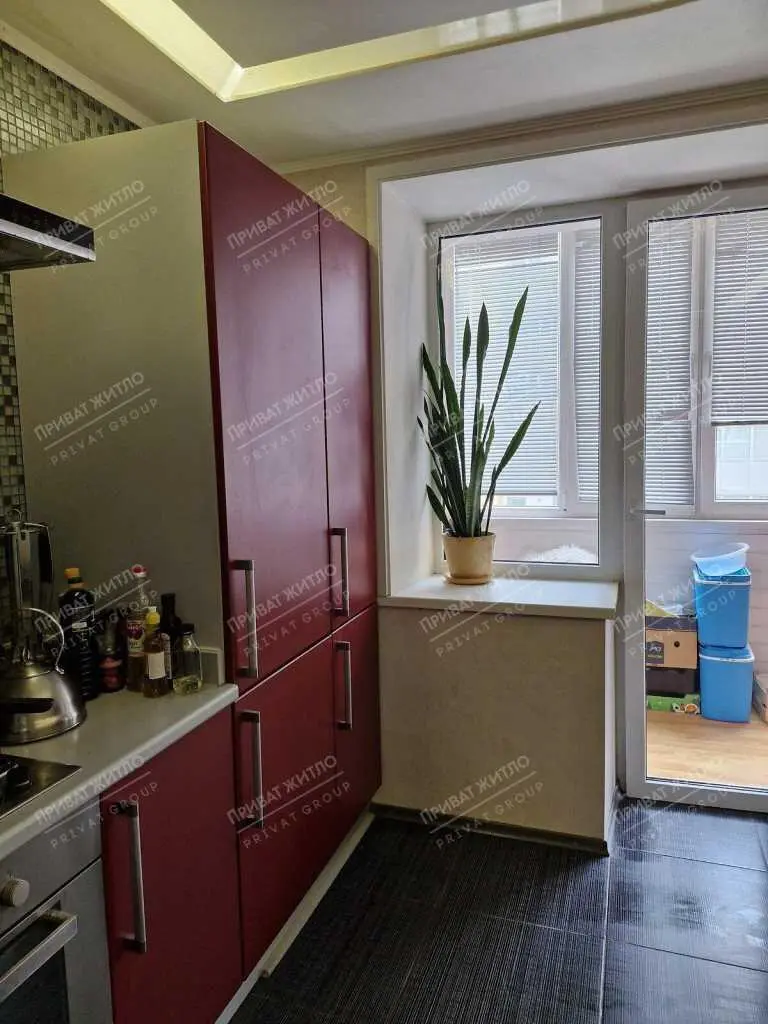 Затишна двокімнатна квартира в центрі 