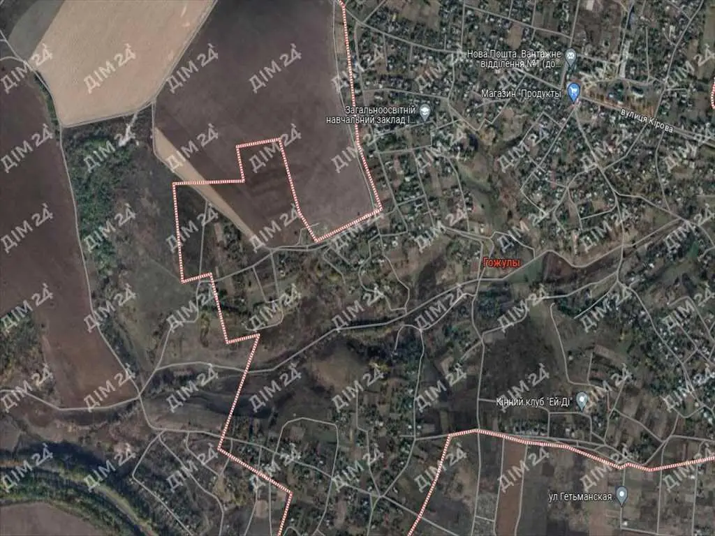 Ділянка під будівництво в Гожулах.