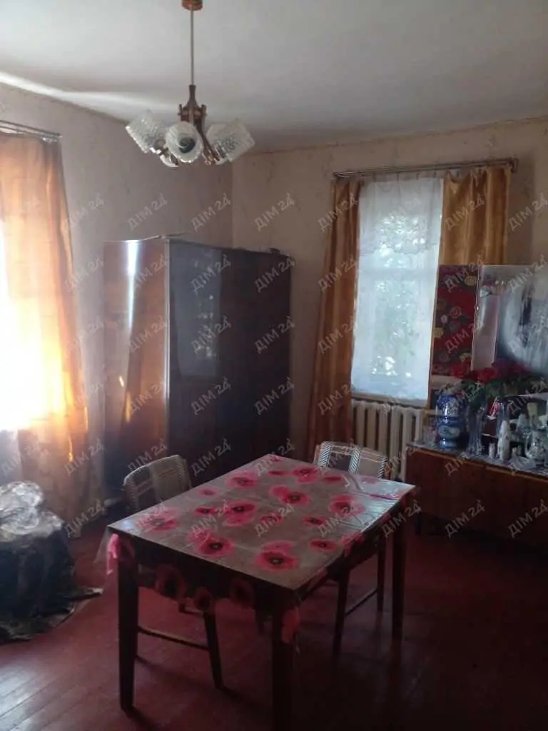 Окремий будинок в Нових Санжарах.