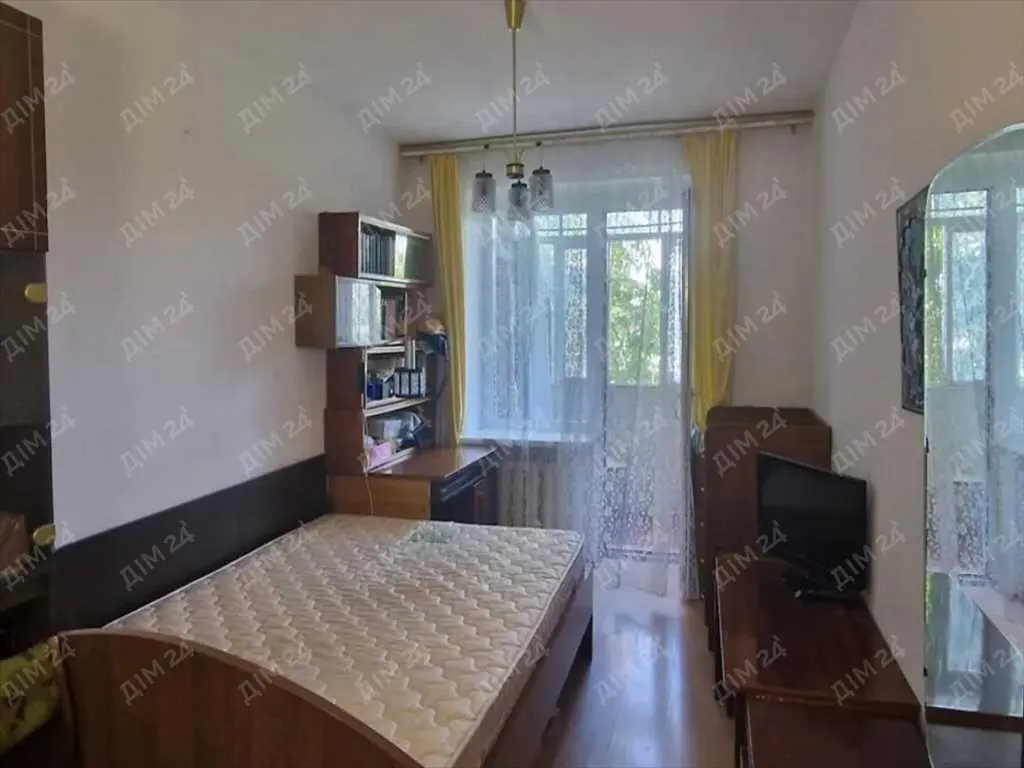 Трикмінатна квартира в самому центрі міста!