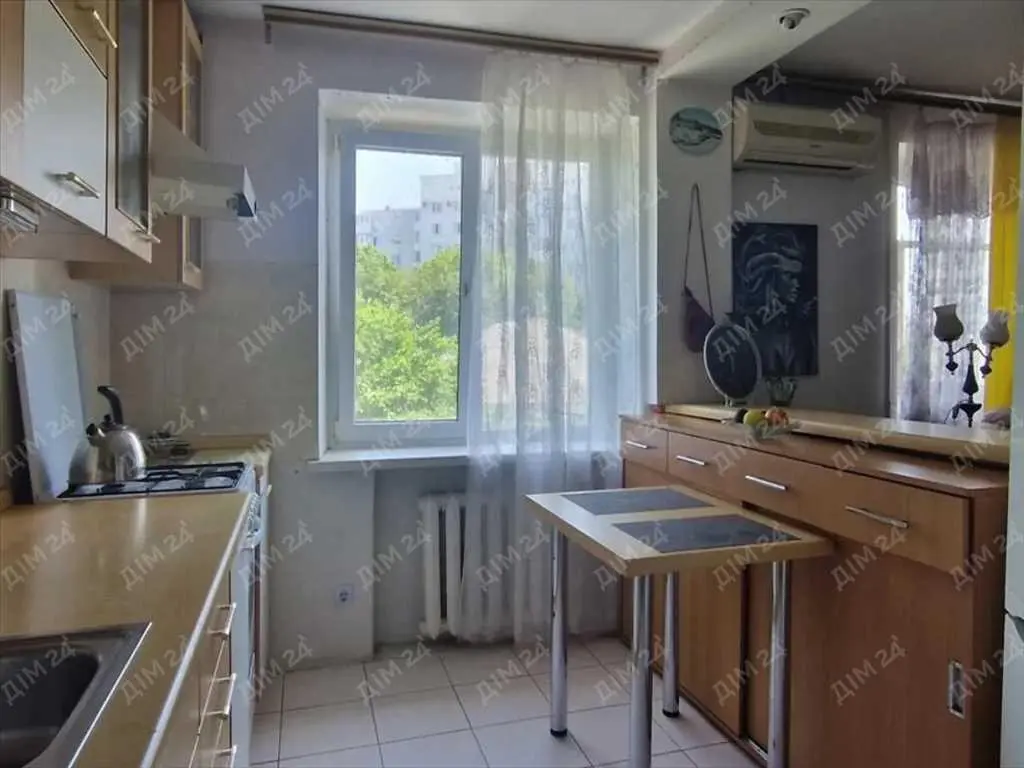 Трикмінатна квартира в самому центрі міста!