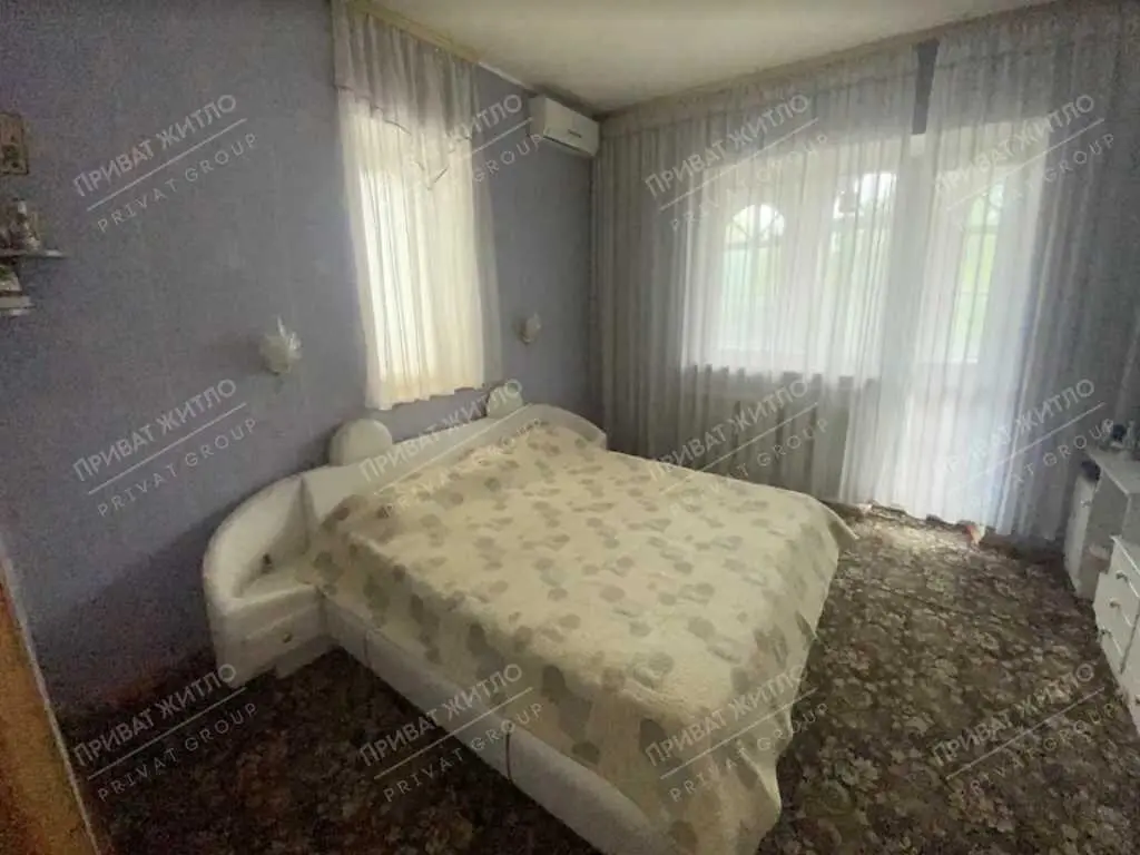 Просторий, добротний будинок в Супрунівці!