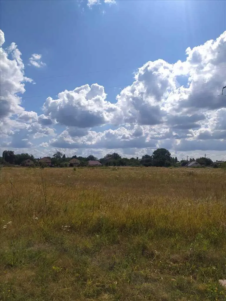 Гарна земельна ділянка в передмісті Полтави (Шостаки)

