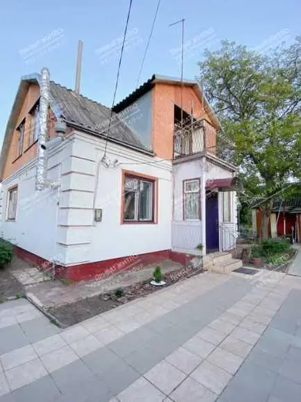 Комфортний 2-поверховий будинок на Розсошенцях