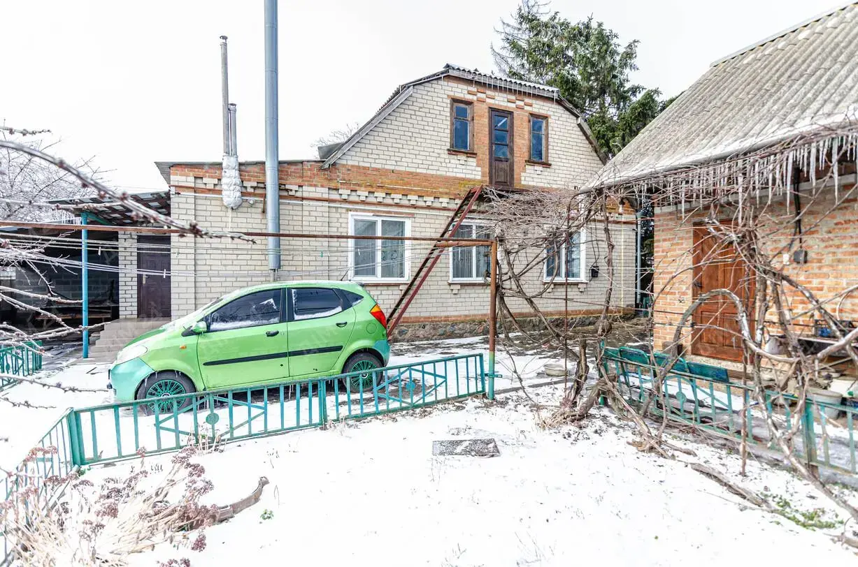 Добротний будинок в Селещині