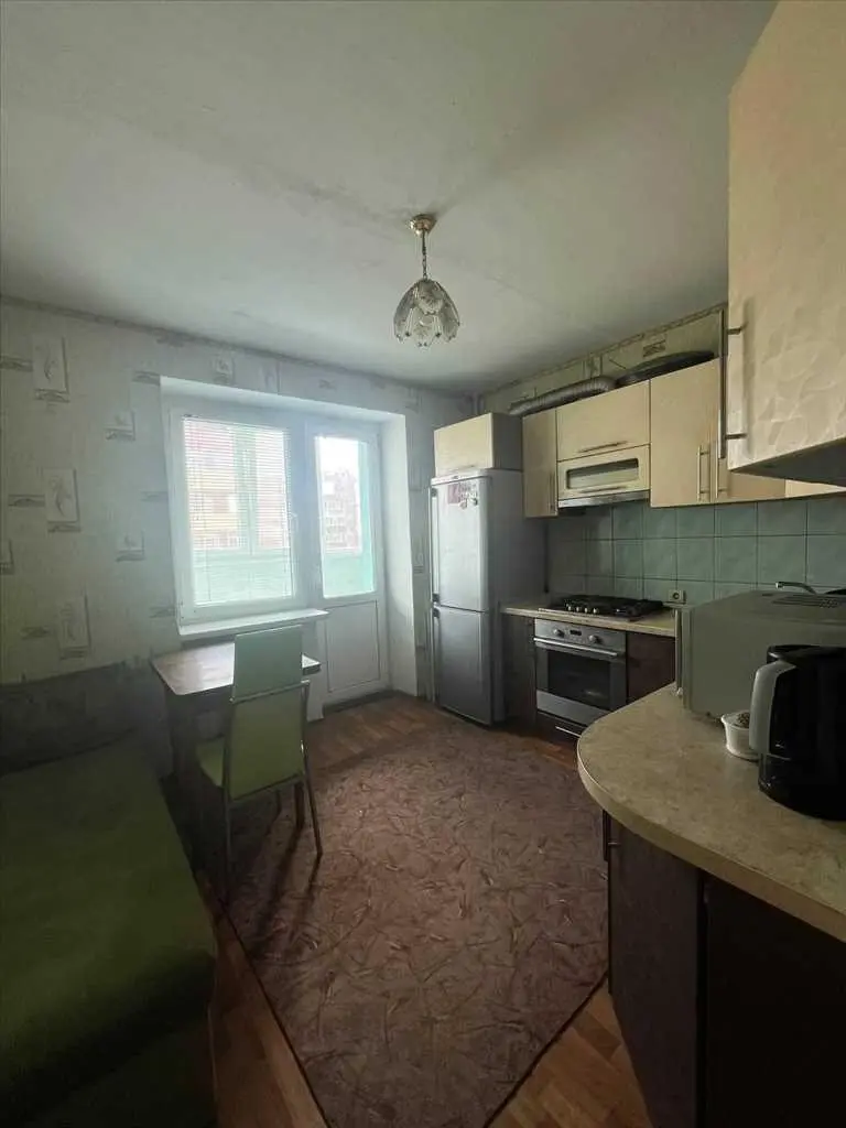 Простора квартира на Леваді.