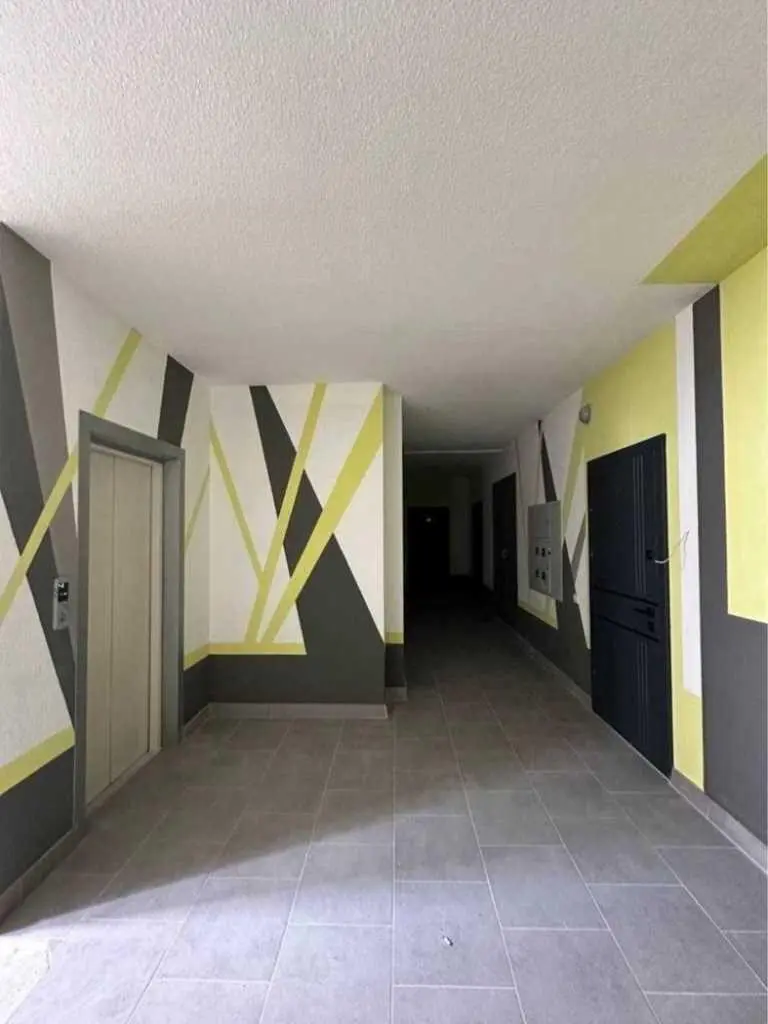 Простора квартира в новобудові!