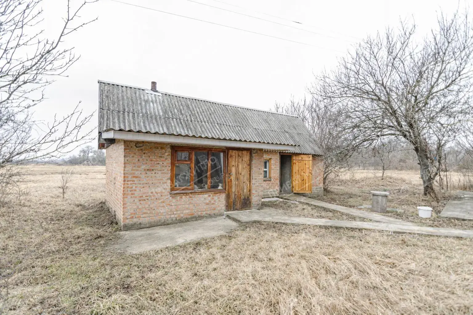 У продажу бюджетний будинок біля Ворскли