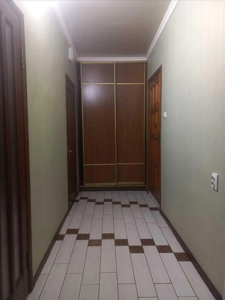 Червона лінія. Трикімнатна квартира із суттєвими перевагами.   