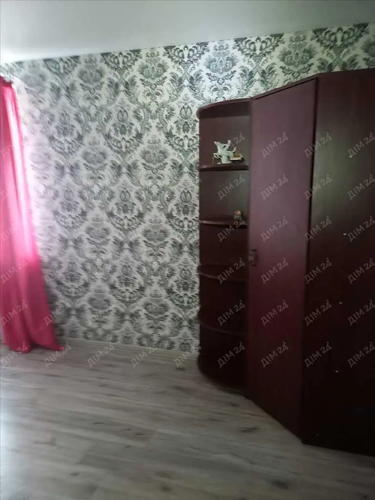 Двокімнатна квартира з АО та сонячними панелями.