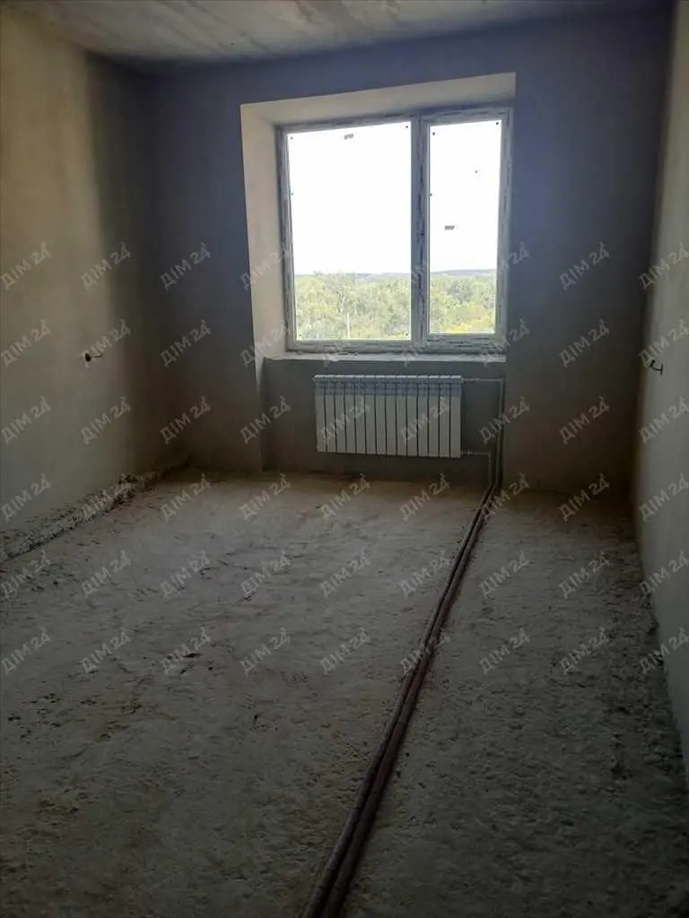 Дворівнева квартира в спальному районі!