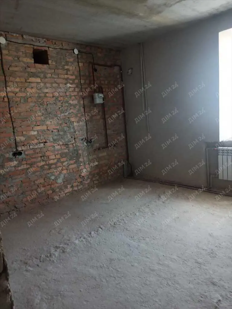 Дворівнева квартира в спальному районі!