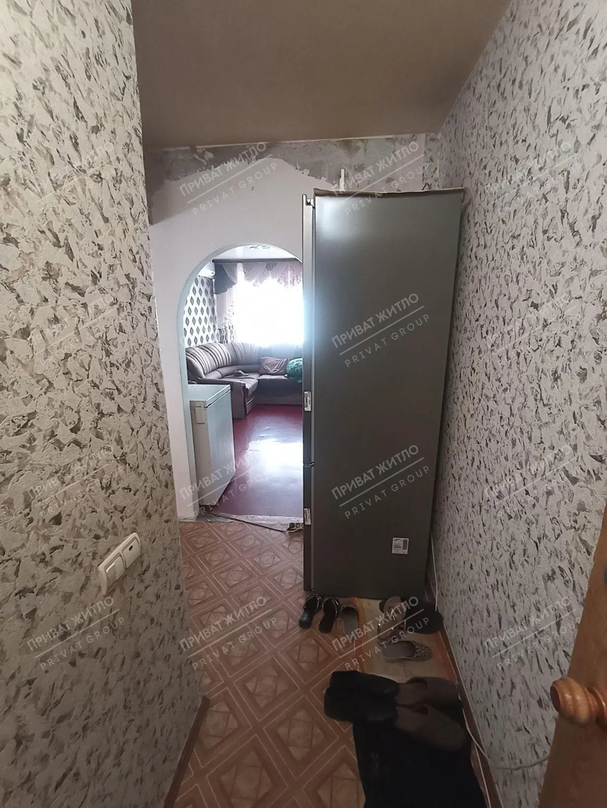 Двокімнатна квартира поруч 38 школа! 