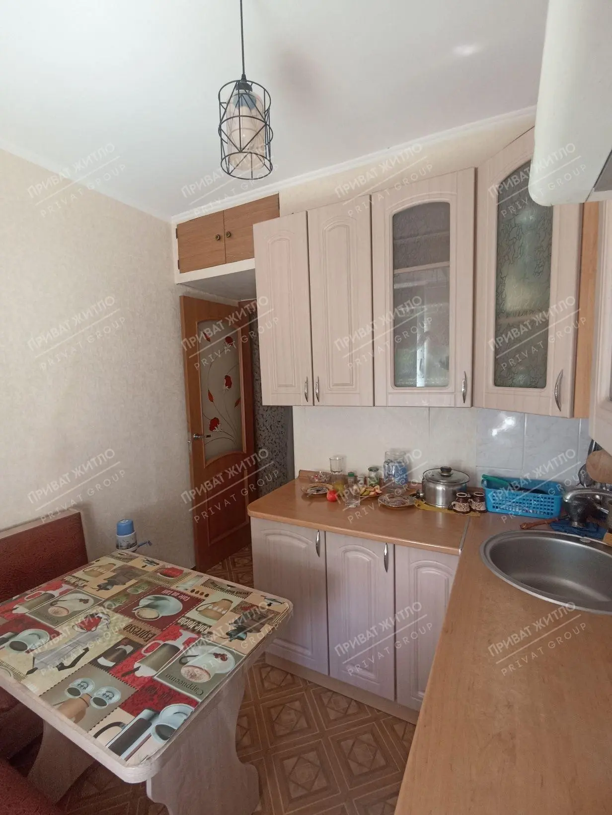 Двокімнатна квартира поруч 38 школа! 