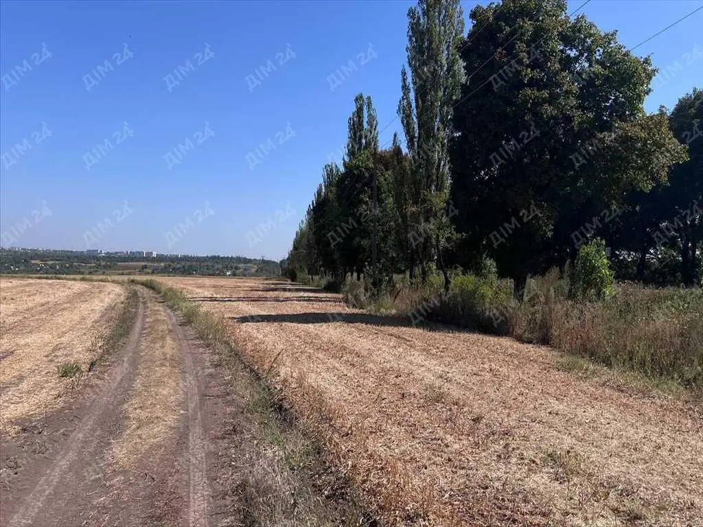 Земельна ділянка в Мачухах