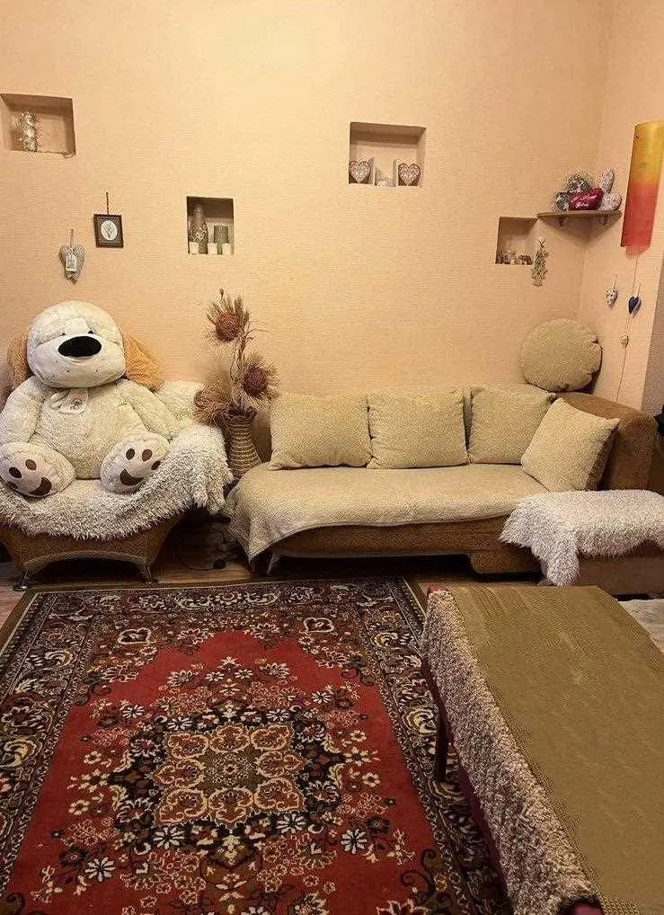 Простора сталінка в районі Павленківського парку