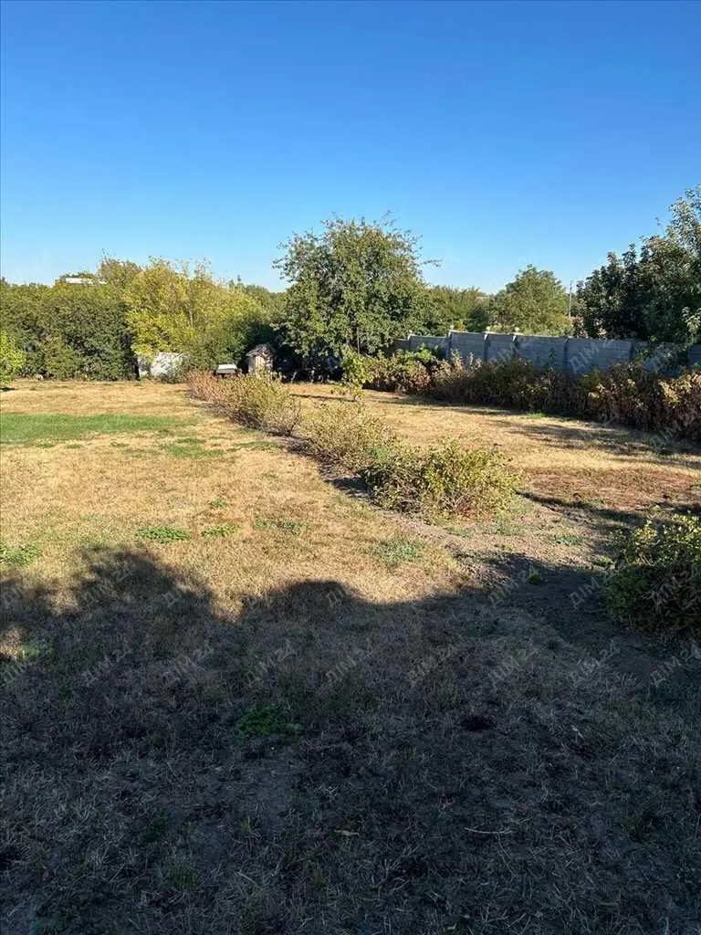 Будинок на березі озера!