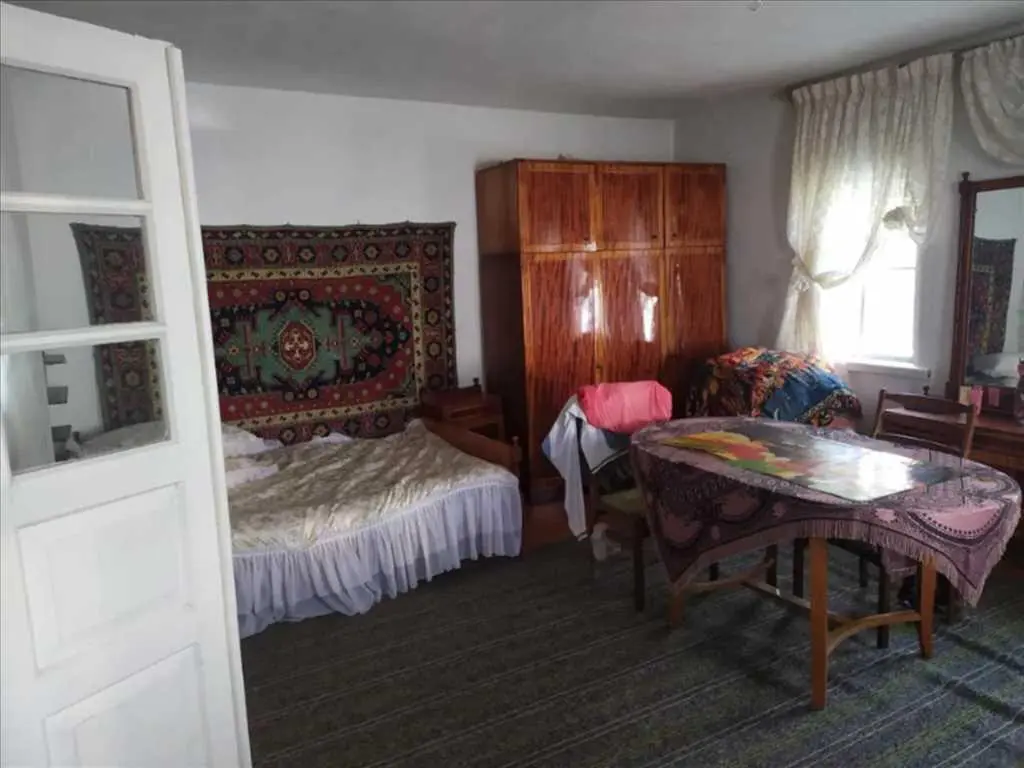 Гарний будинок в селі Руденківка Новосанжарського району