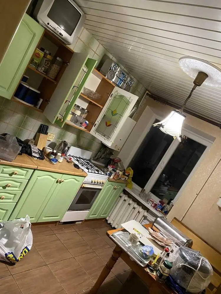 Трикімнатна квартира на Боженка. 