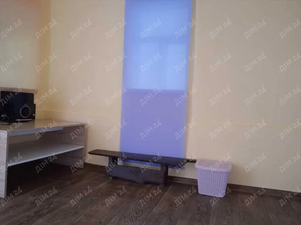 Затишний будиночок біля річки!