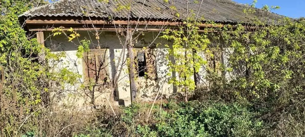 У продажі будинок під знос в селі Кунцеве