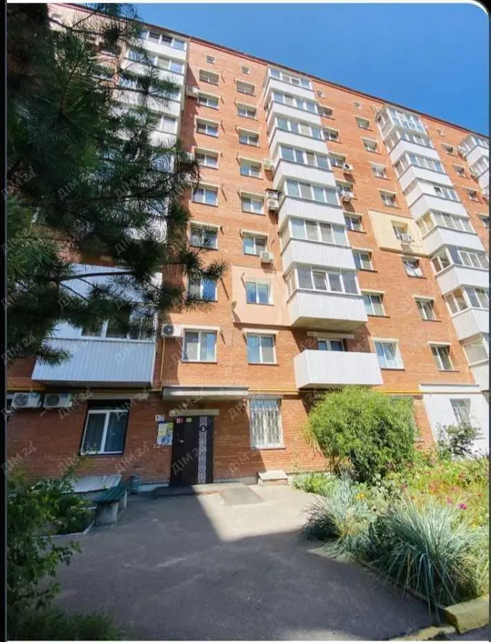 1 кімнатна квартира в новобудові на Подолі.